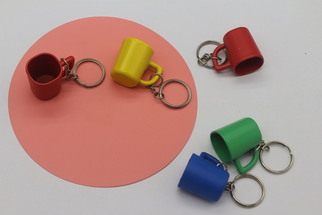 Hot metal Keyring Custom 3d Logo Metal key chains A variety of color Metal Key Chain