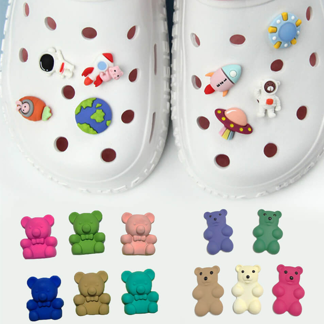 Wholesale Vendor Bear Series Hole Shoes Charms
