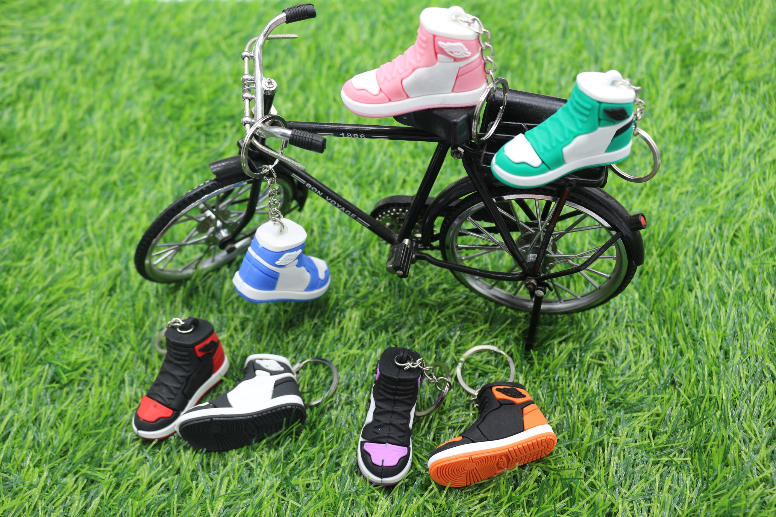 Sports Products Creative Gifts 3D Basketball Key Chain Accessories Mens Sneakers Shoe PVC Key Chains