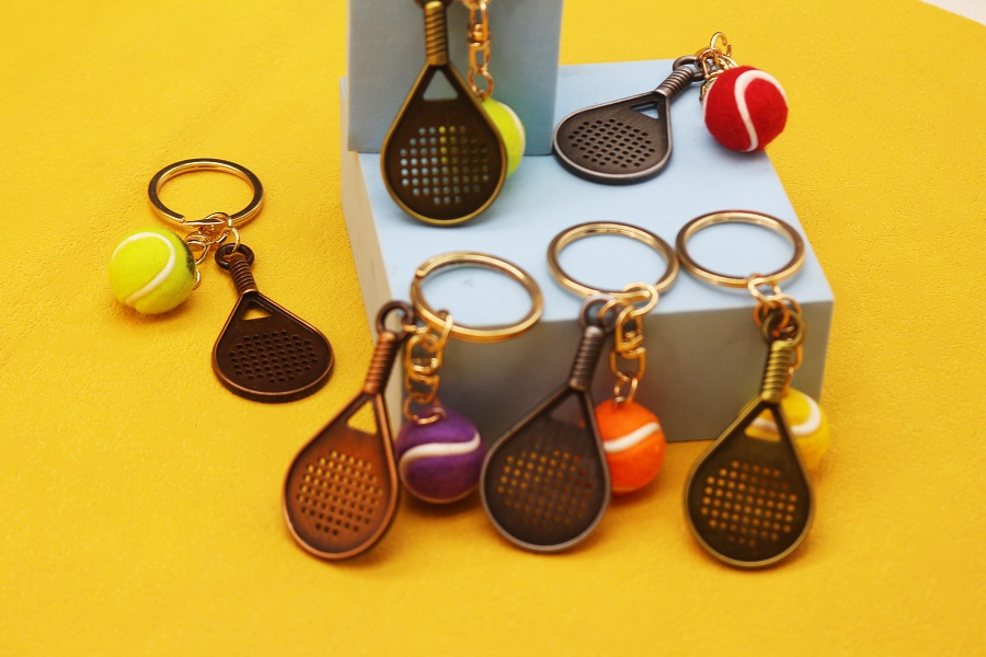 Custom Tennis Racket Charms Vintage Silver Fashion Charm Pendant For Jewelry Bag Lmetal Keychain 