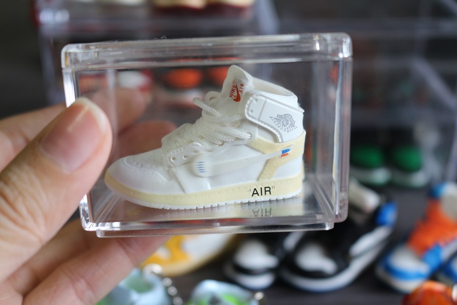 Custom Wholesale 2d 3d Mini Air Basketball Shoe Sneaker Rubber Pvc Keychain 