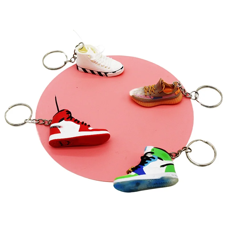 Wsnbwye Designer Sneakers for Women And Ladies DIY Sublimation Anime 3D Llaveros CHAVEIRO Rubber Personalized Sneakers Keychain