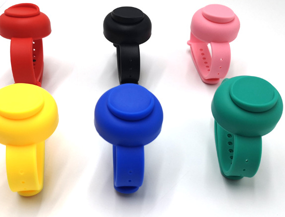 Wholesale Reusable Silicone Hand Sanitizer Wrist Band Extrusion Bracelet