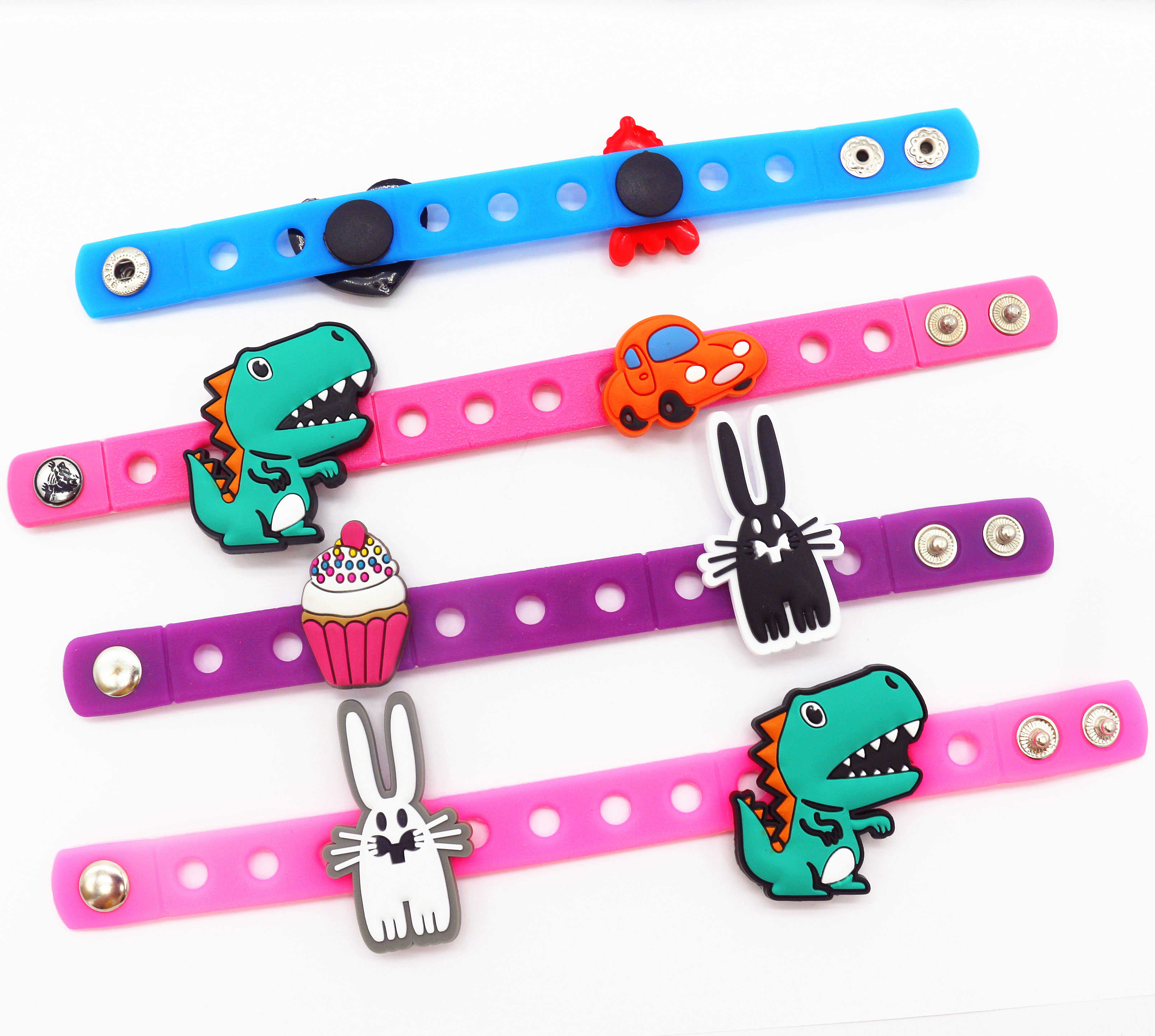 New arrival custom cartoon soft pvc rubber charm silicone wristband bracelet with charms