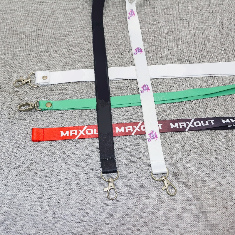 Winsnbwye lanyard custom manufacturer wholesaler personalized white keychain with polyester keychain suitable for keychains