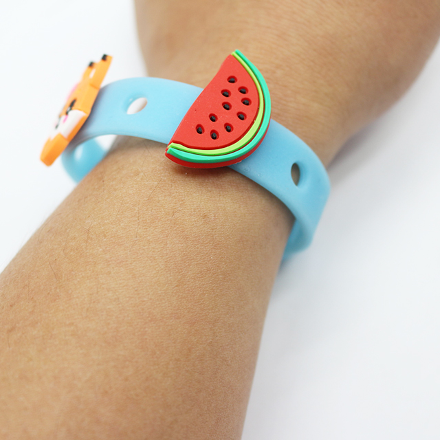Eco-Friendly DIY Silicone Shoe Charm Organizer Bracelet