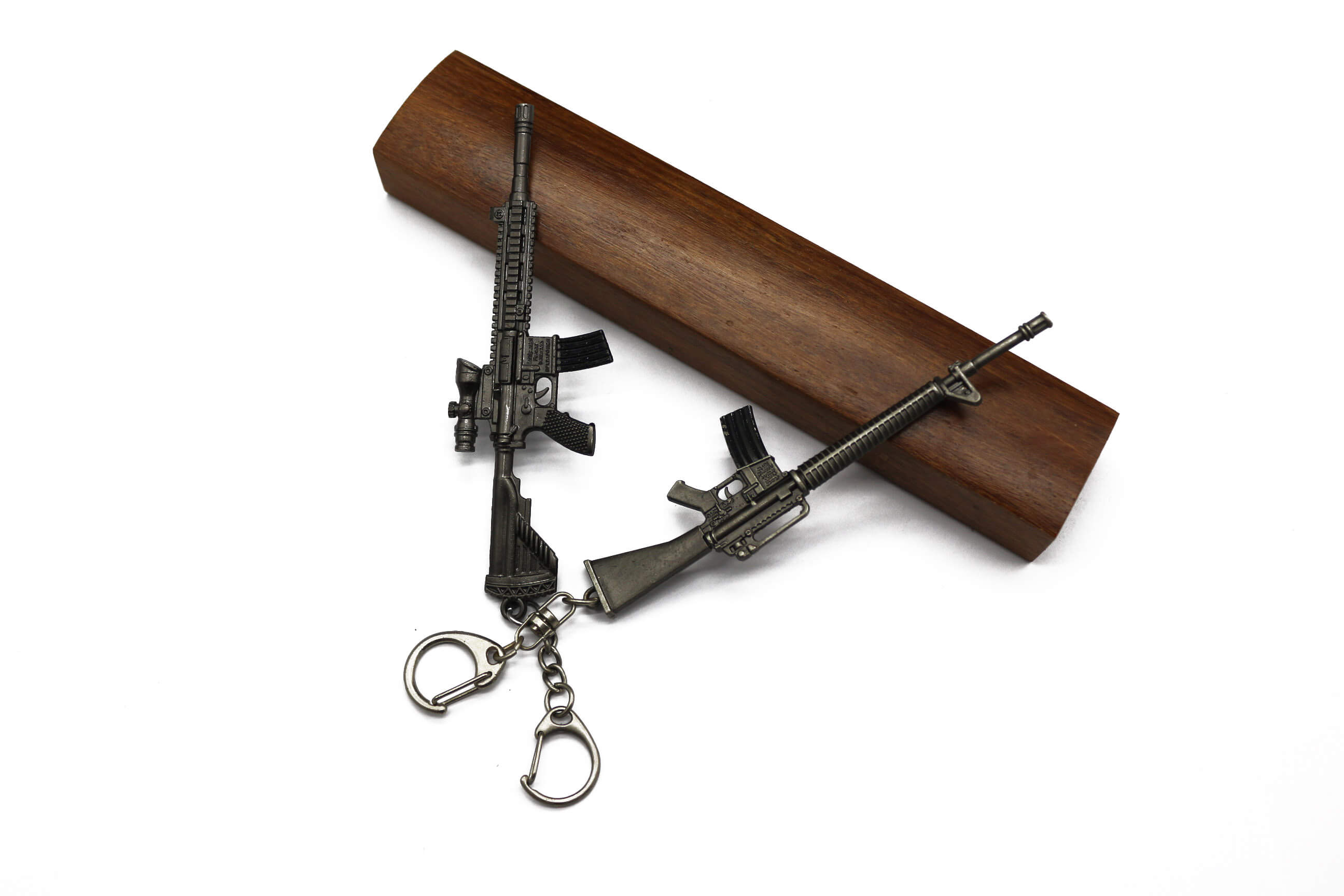 Luxury Metal Keychain Custom Simulation Pistol Gun Keychain