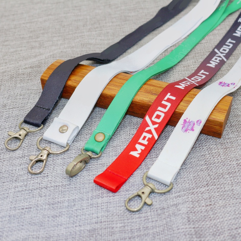 Winsnbwye lanyard custom manufacturer wholesaler personalized white keychain with polyester keychain suitable for keychains