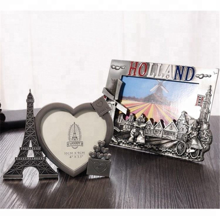 Wholesale Antique Crafts Paris Love Shape Tourism Souvenirs Vintage Metal Photo Frame